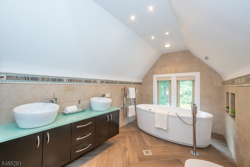 third floor bath