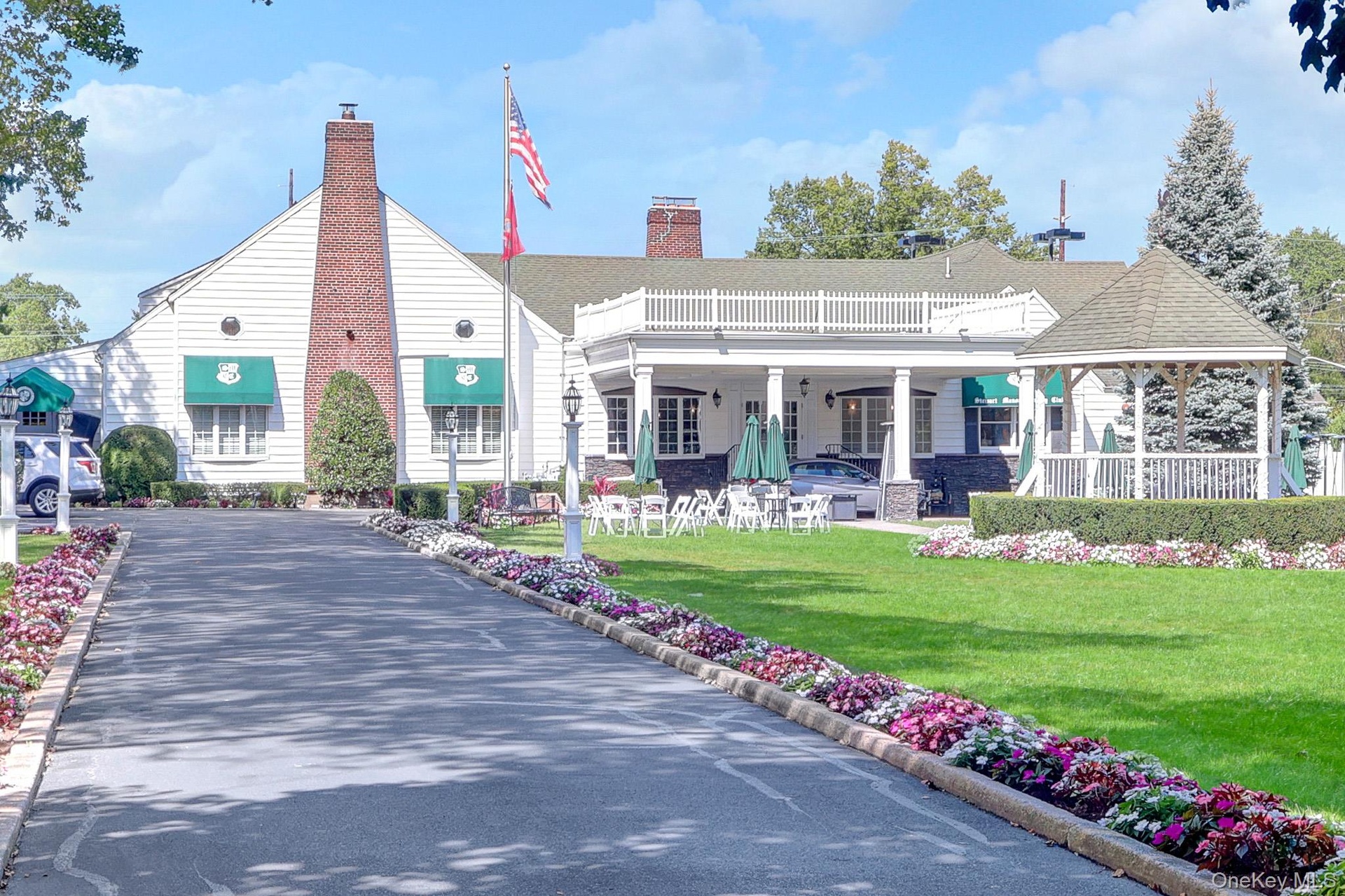 Stewart Manor Country Club - event space