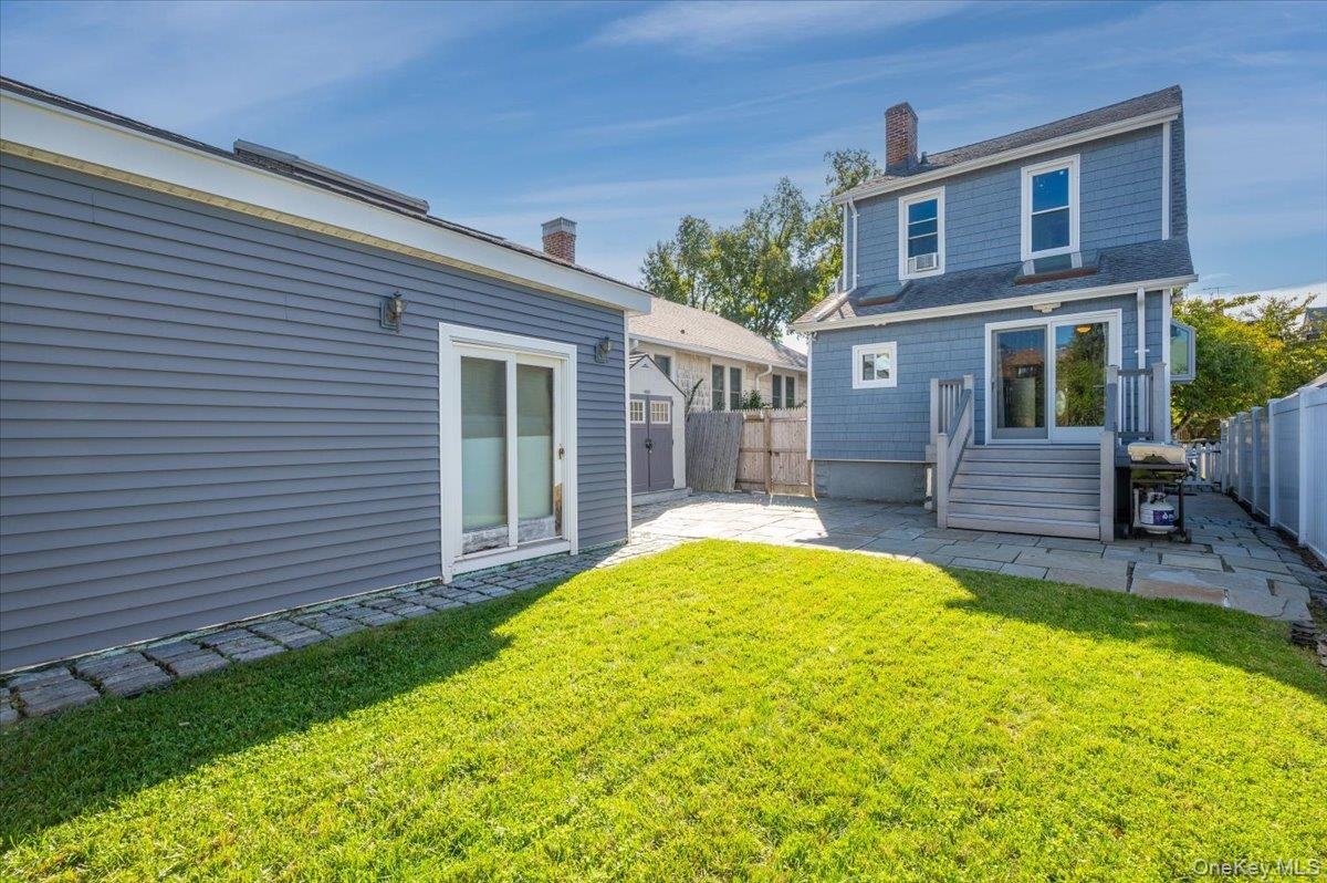 Backyard studio, perfect for a home gym
