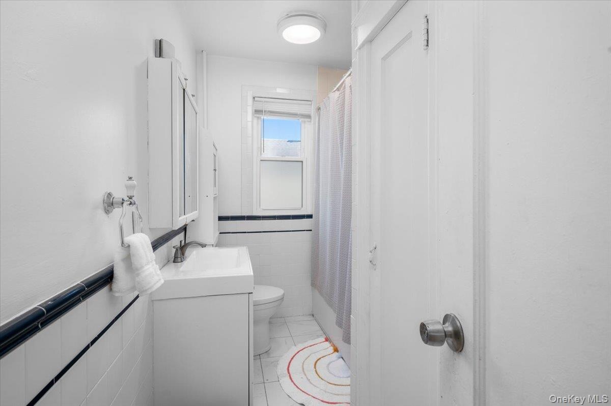 Second Flr Bathroom