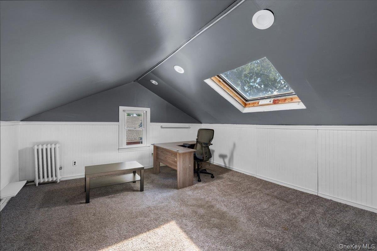 Third Floor, bonus 306 Sq Feet