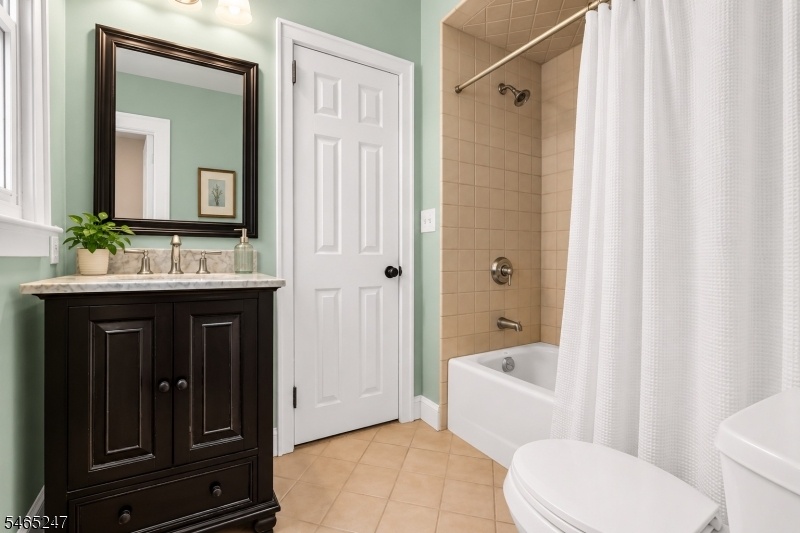 jack and jill bath