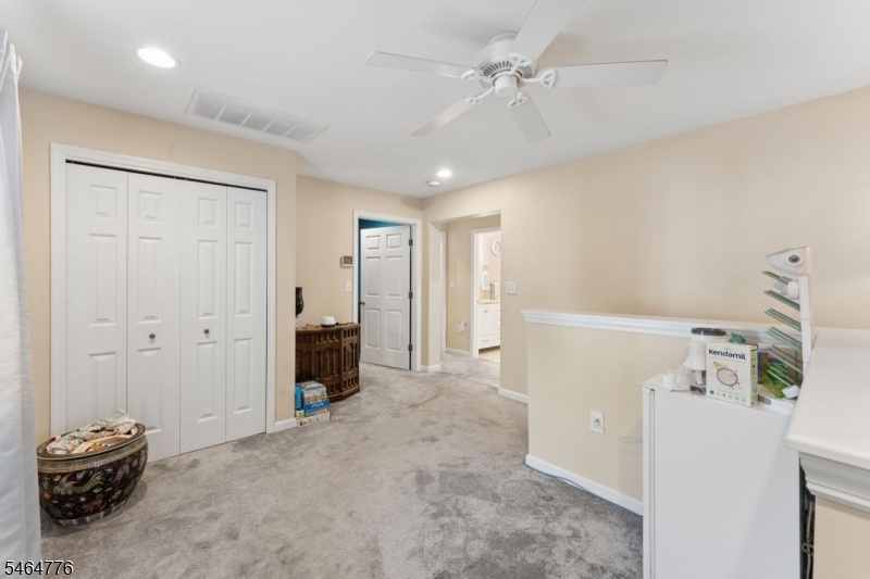 2nd Floor Landing