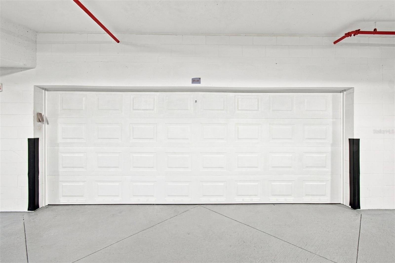 Oversized Dbl. car garage