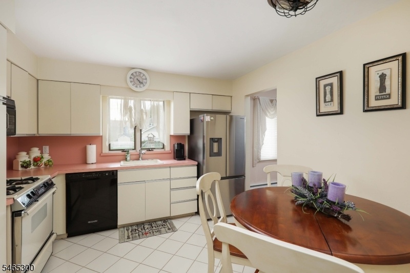 Upper Level Kitchen and Dining