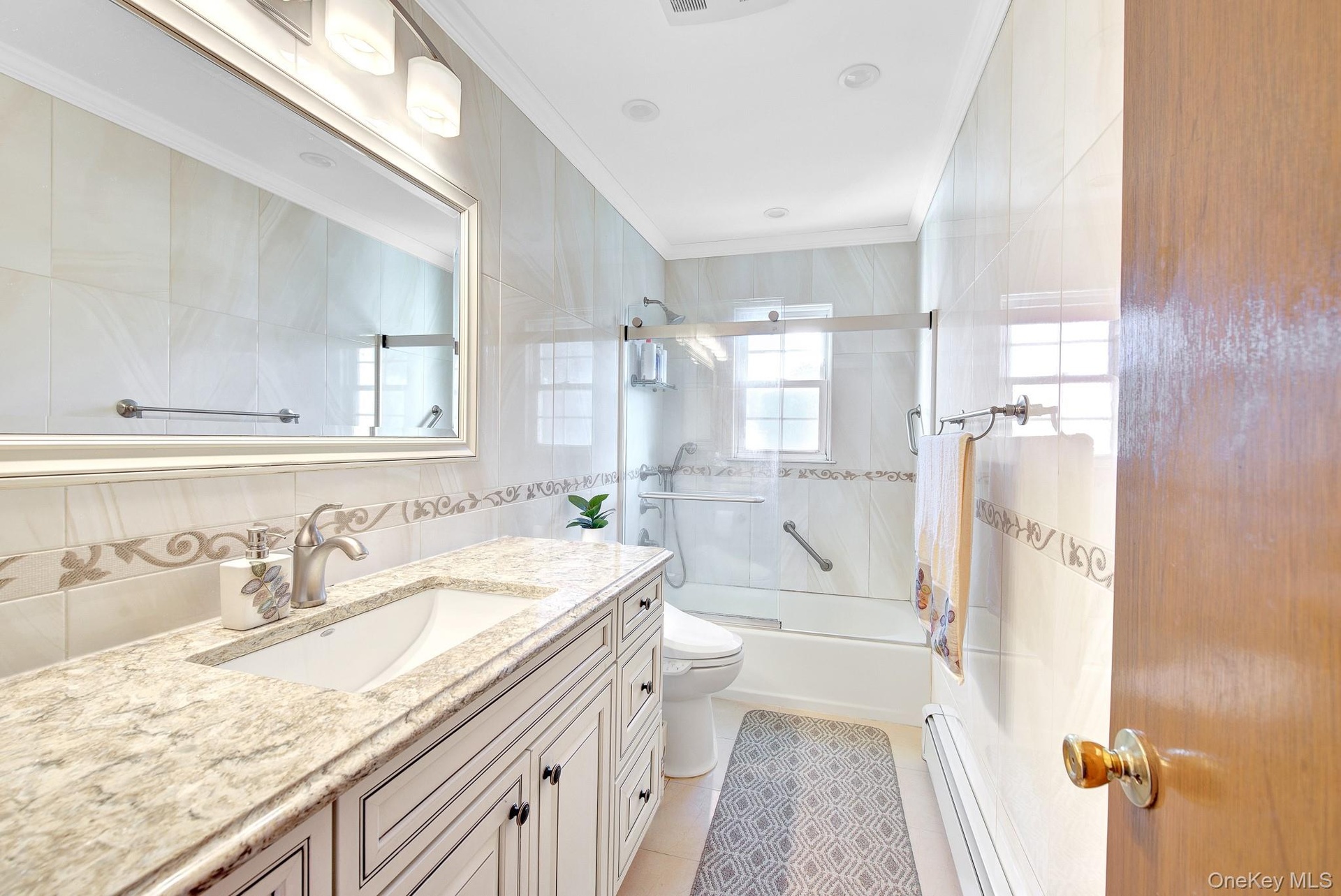 Full Bathroom #1 on Main Level