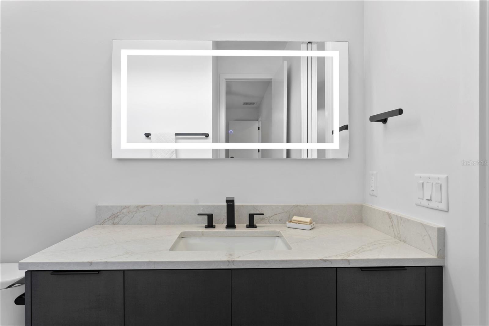 Bathroom 3 - Jack & Jill