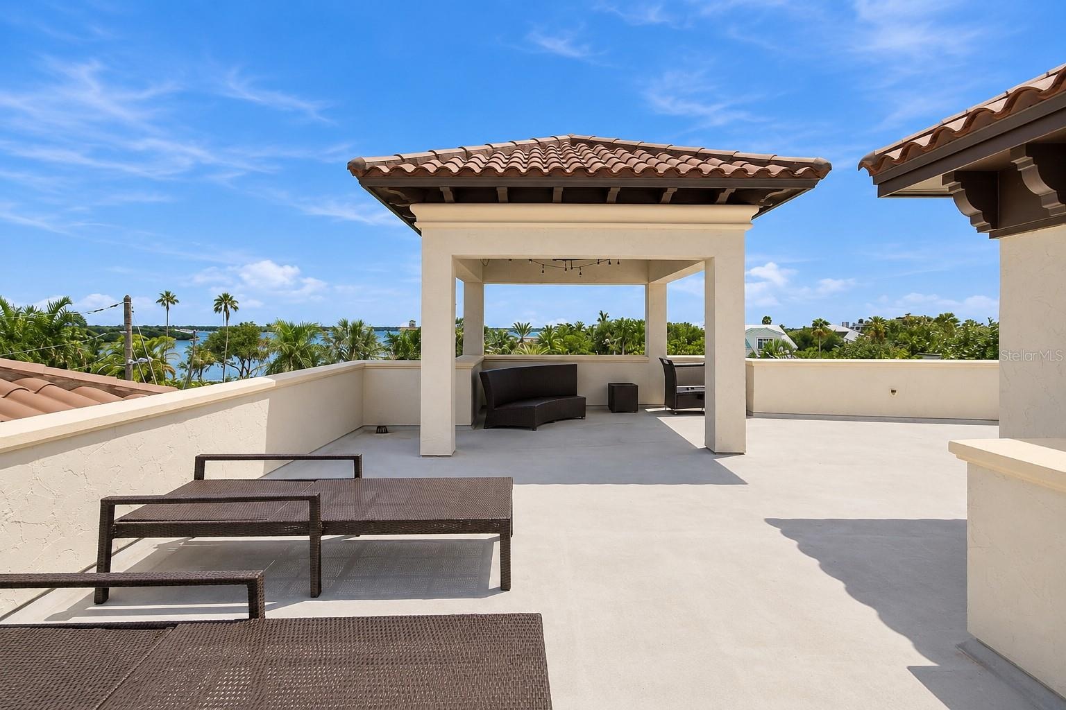 Roof Deck