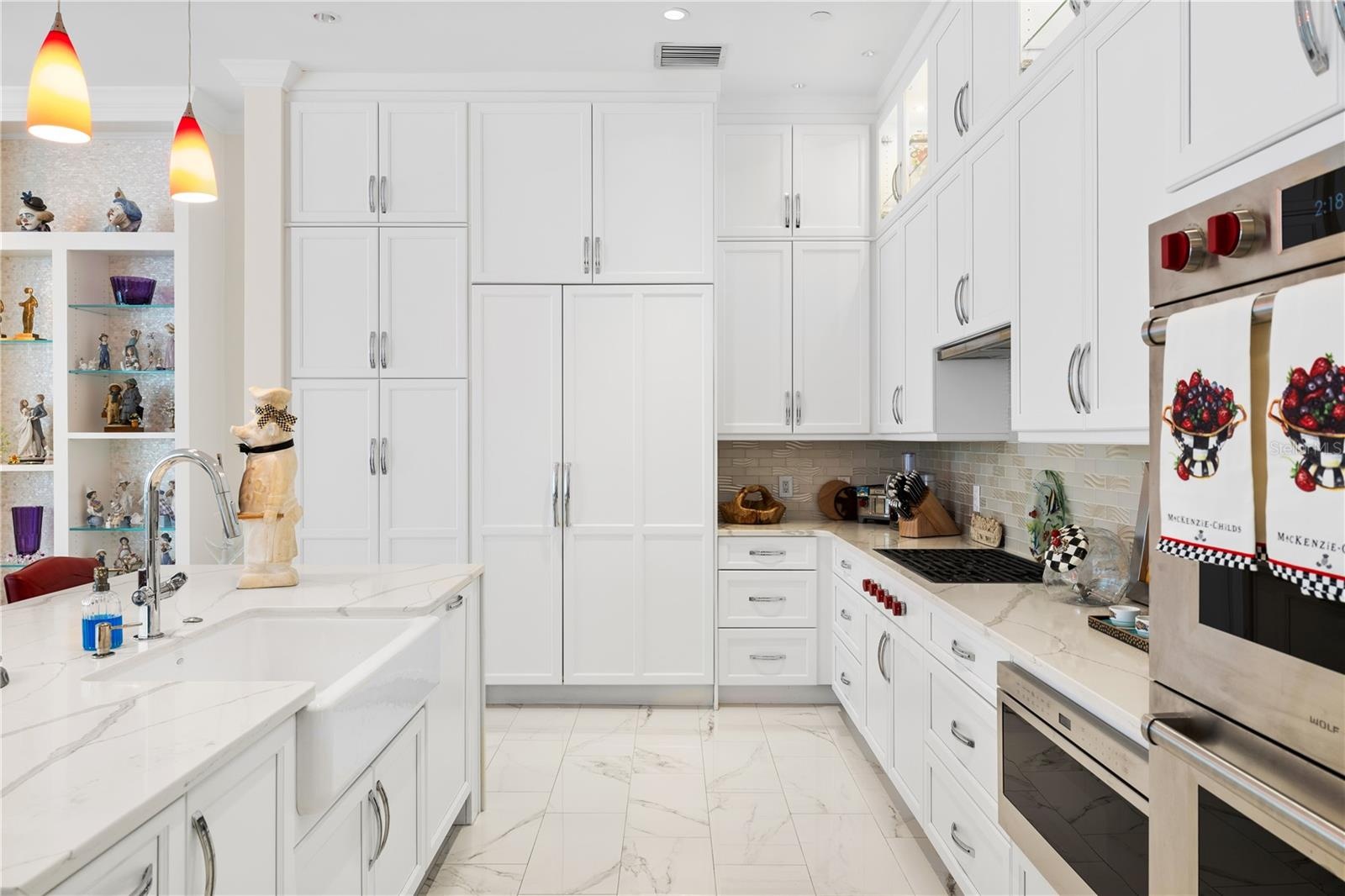 1 Palm Ter Kitchen