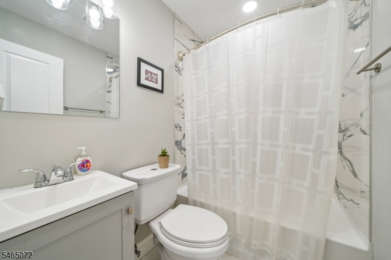 Full Bath