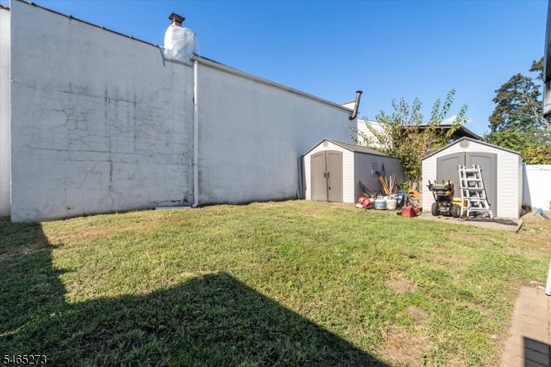 Large Backyard Space