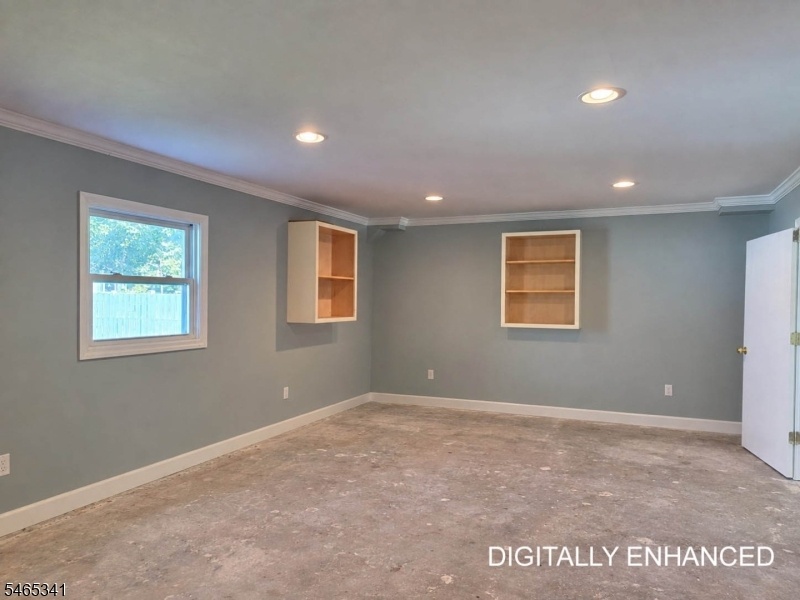 FUTURE HOME OFFICE/GYM