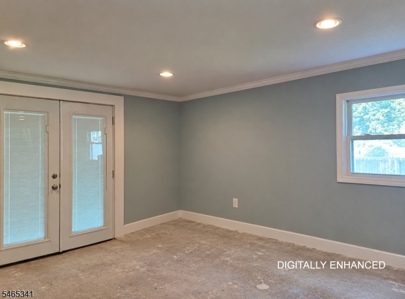 FUTURE HOME OFFICE/GYM