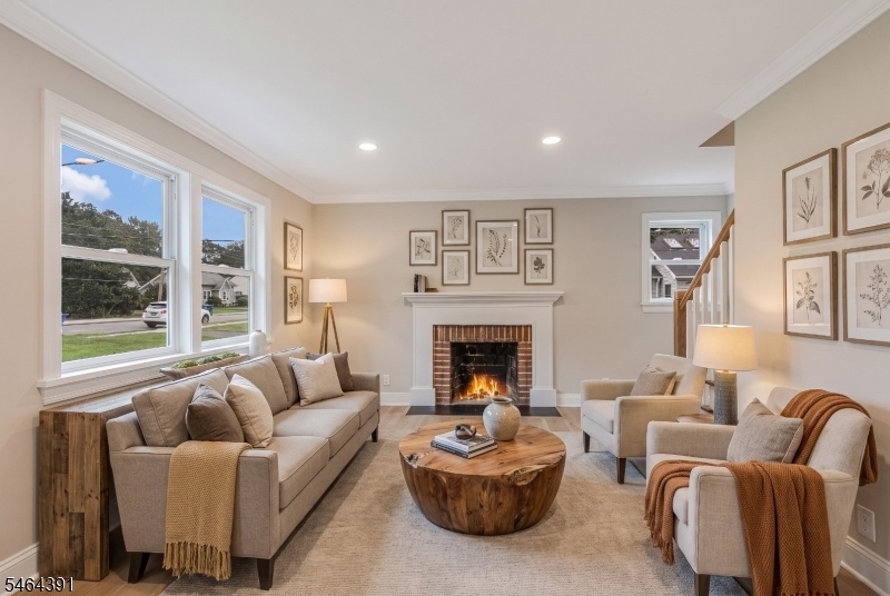 Living Room VS