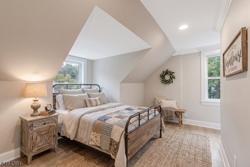 Guest Bedroom VS