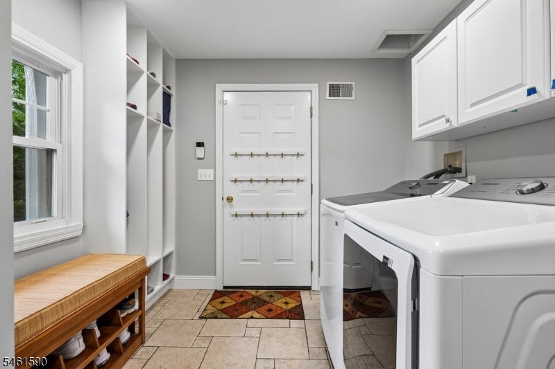 Laundry/Mud Room