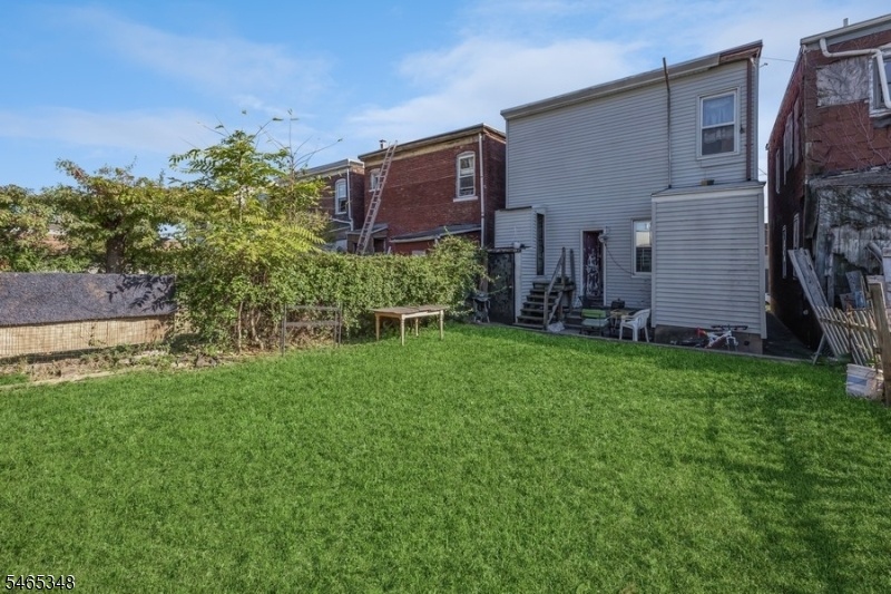 YARD
