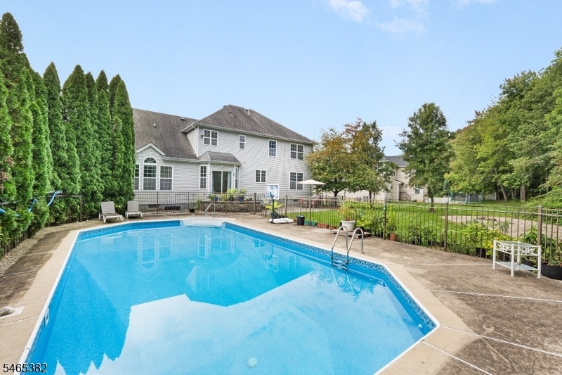 INGROUND POOL