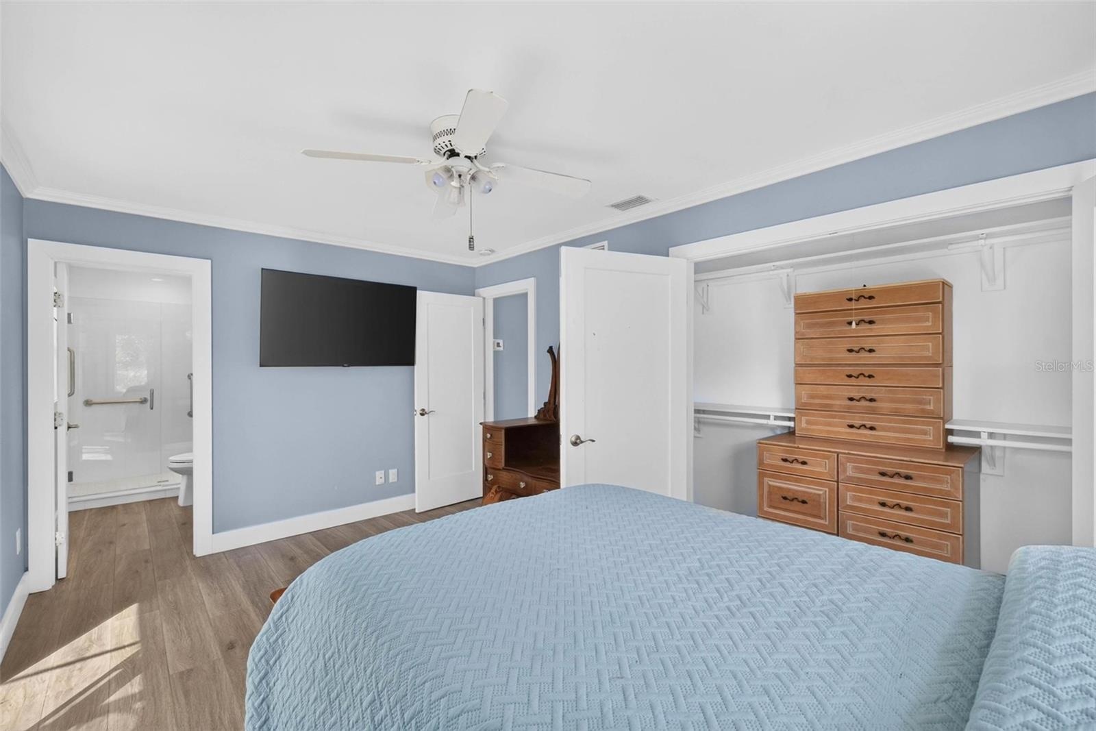 Bedroom (Apartment)