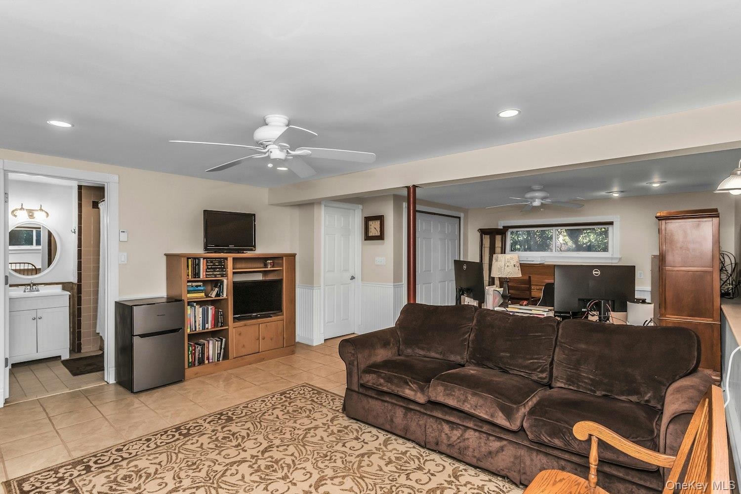 Guest Quarters or 4th Bedroom Lots Of Closet Space. So Many Possibilities