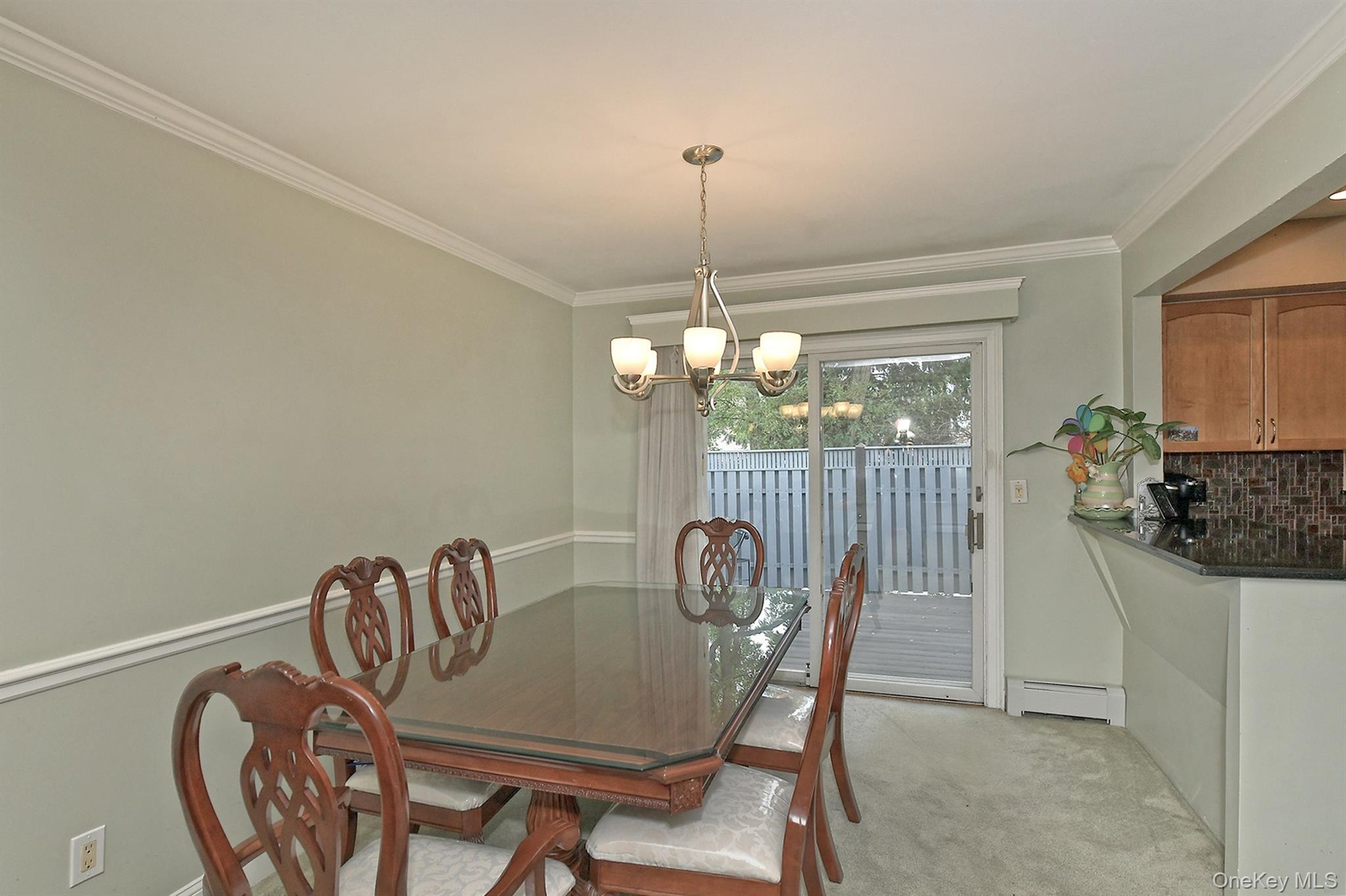 Dining Area - Chair Railing