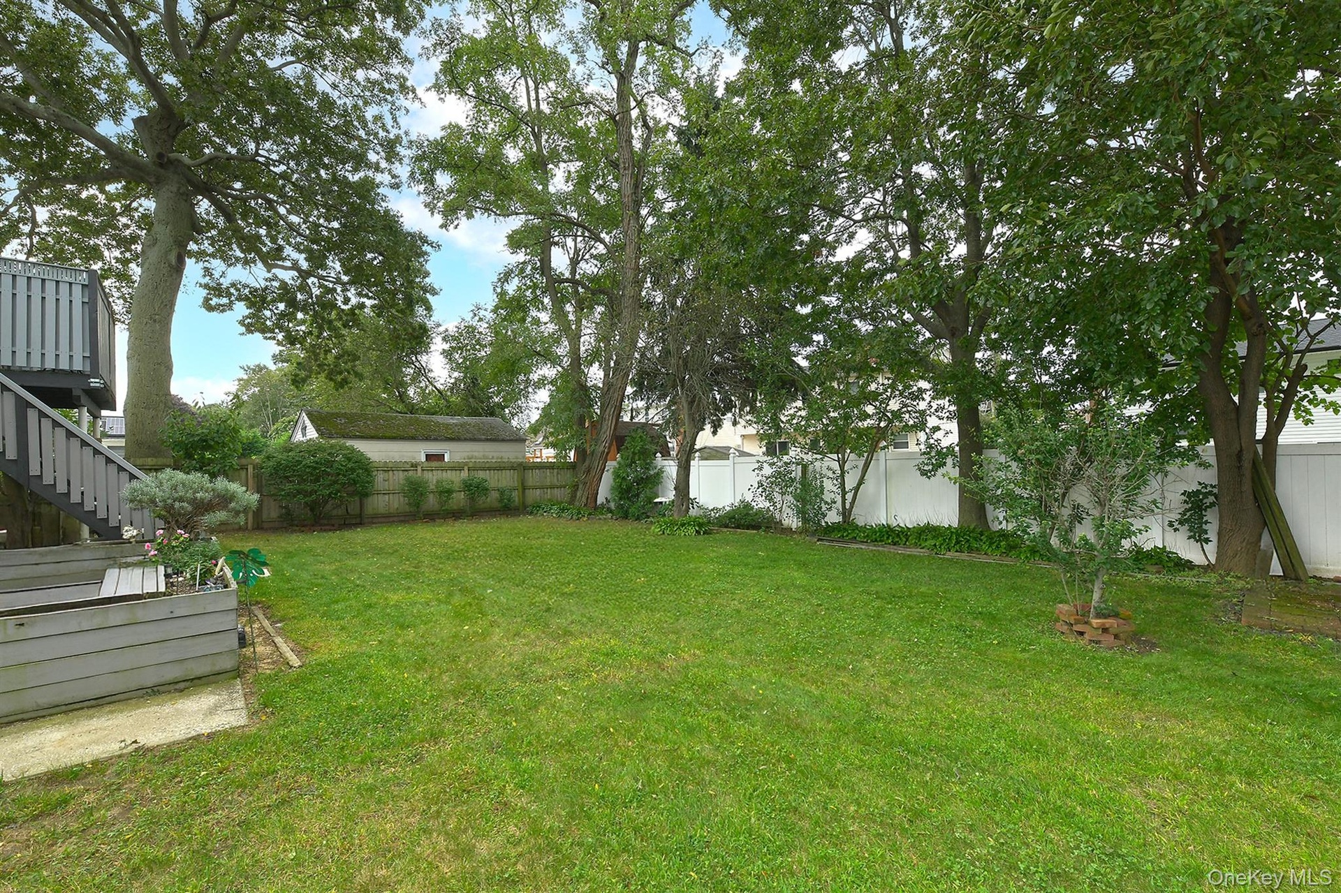 Side Rear Yard