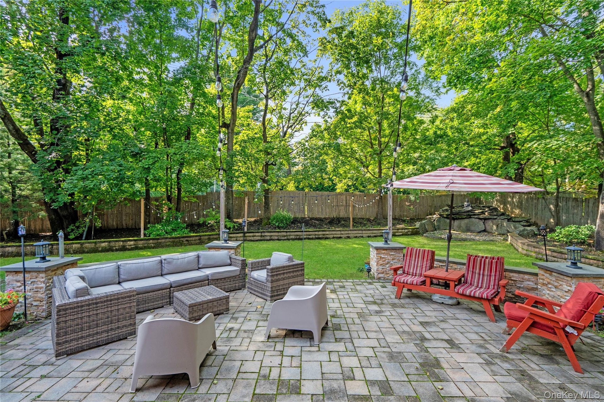 Patio with Plenty of Room for Entertaining