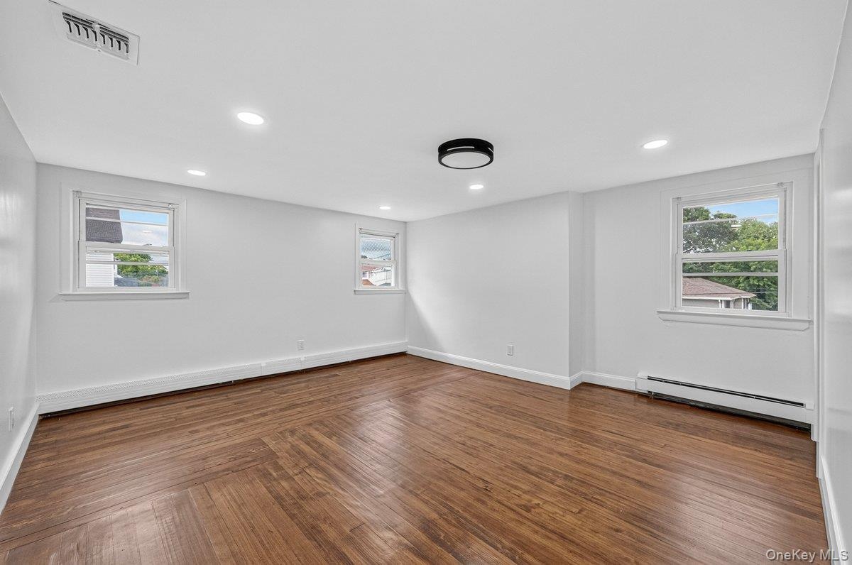 60 Lake Shore Dr