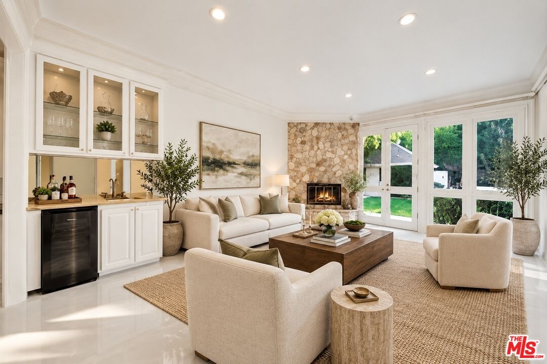 Family room- Virtualy staged