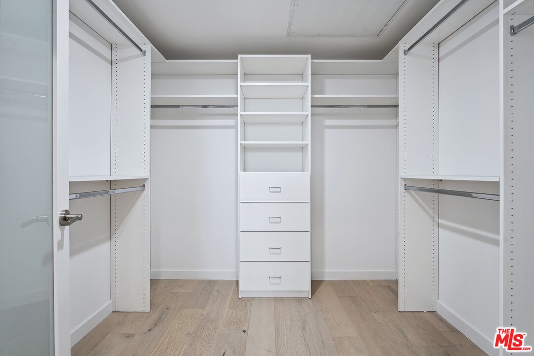 Walk-in closet