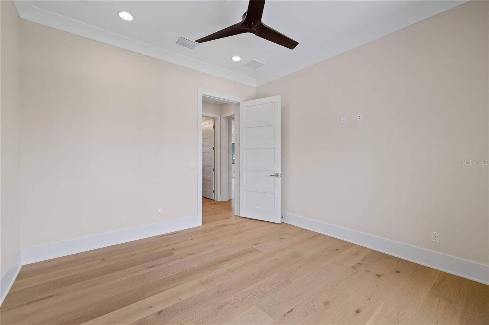 2cnd bedroom