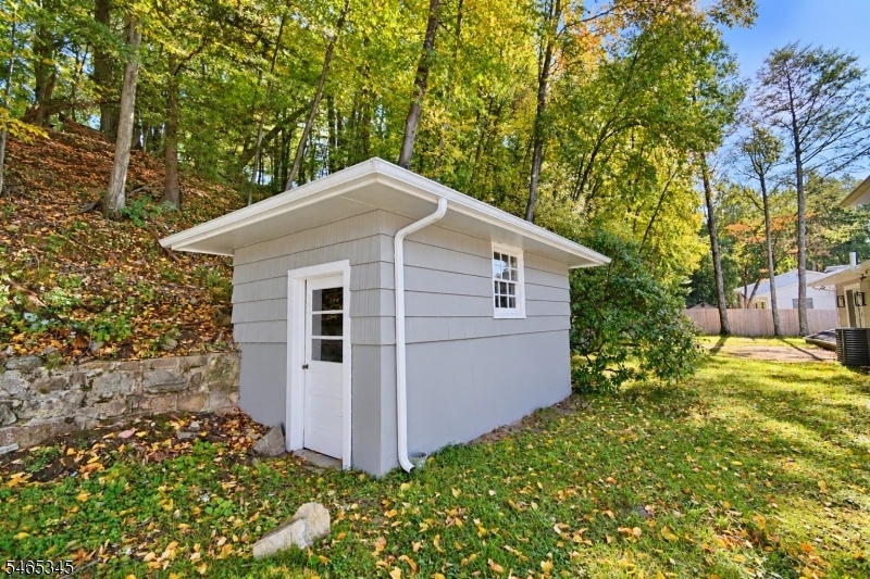 shed