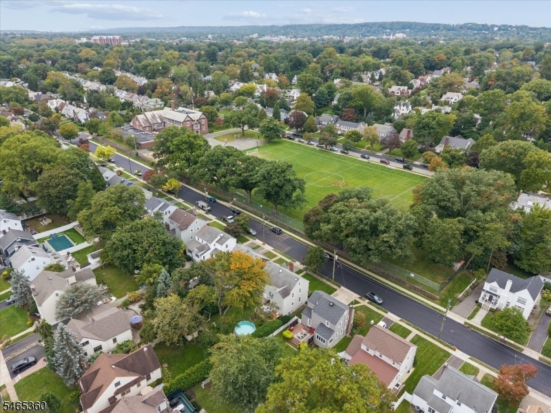 Neighborhood View