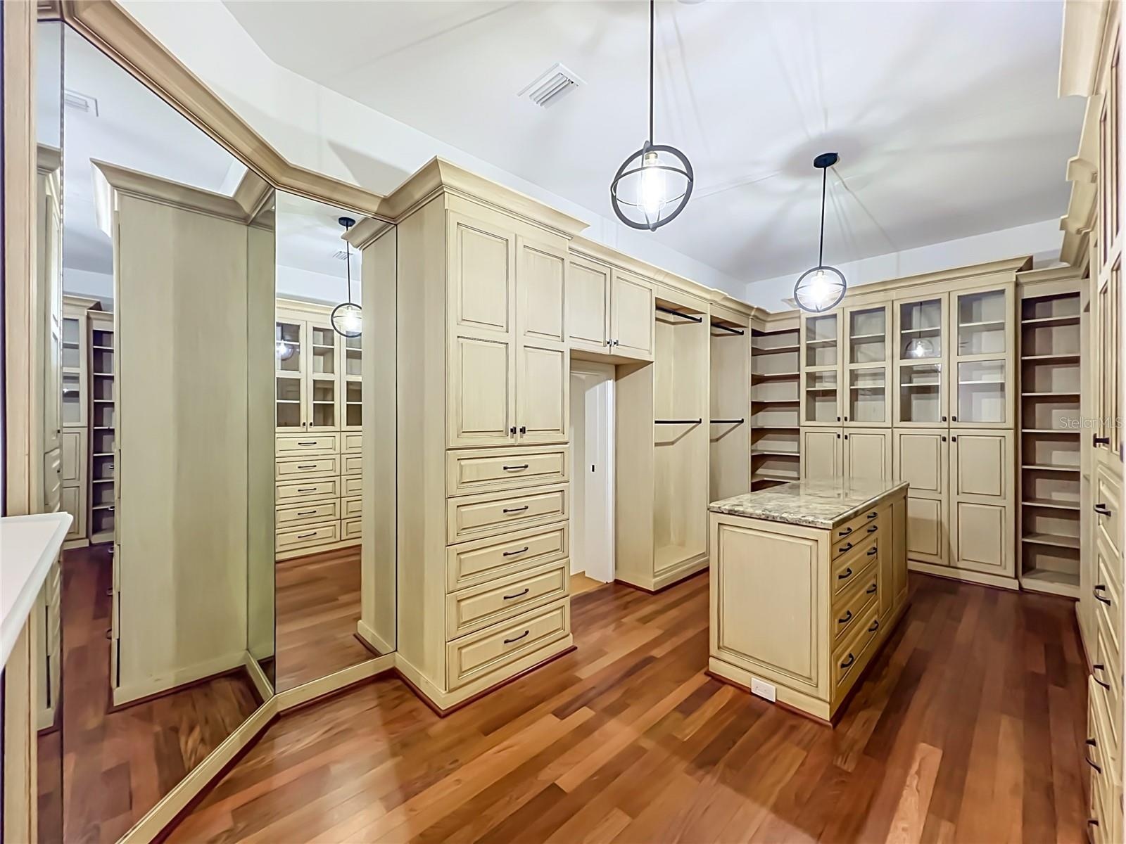 primary suite
