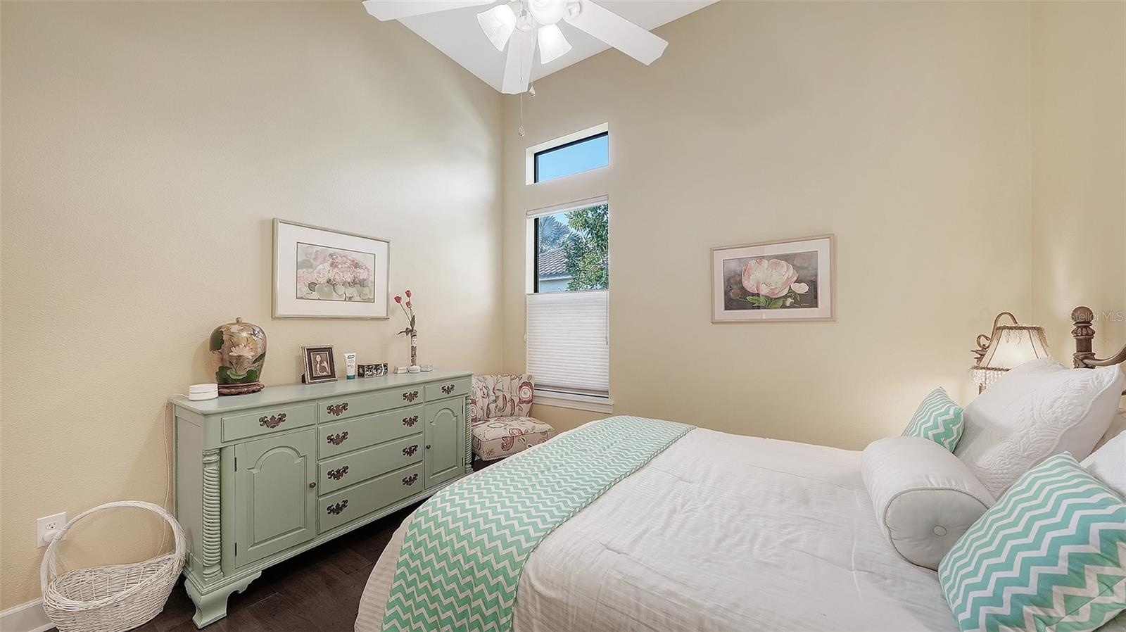 Guest Room 2