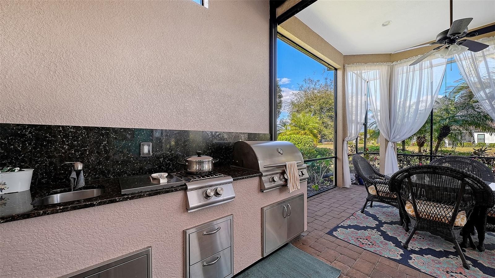 Outdoor Kitchen