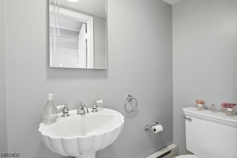 Powder room