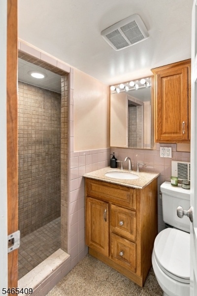 basement bathroom
