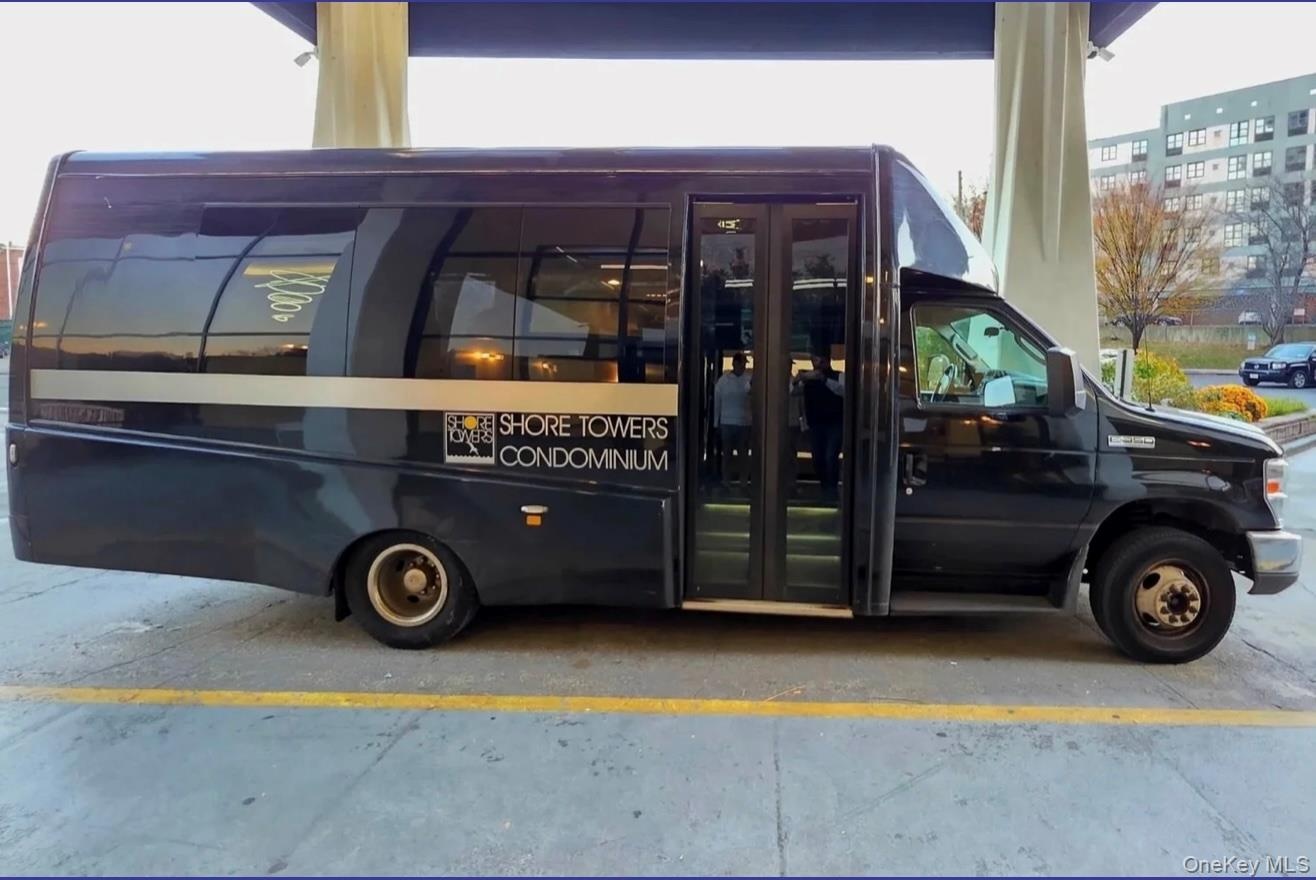 Shuttle Bus