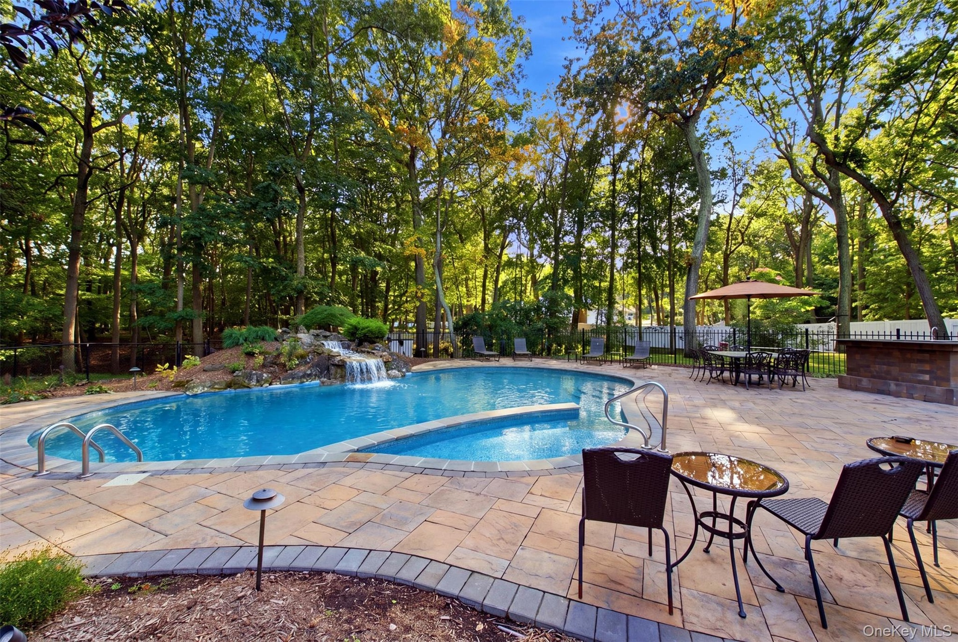 Gunite Pool is heated ; new heater