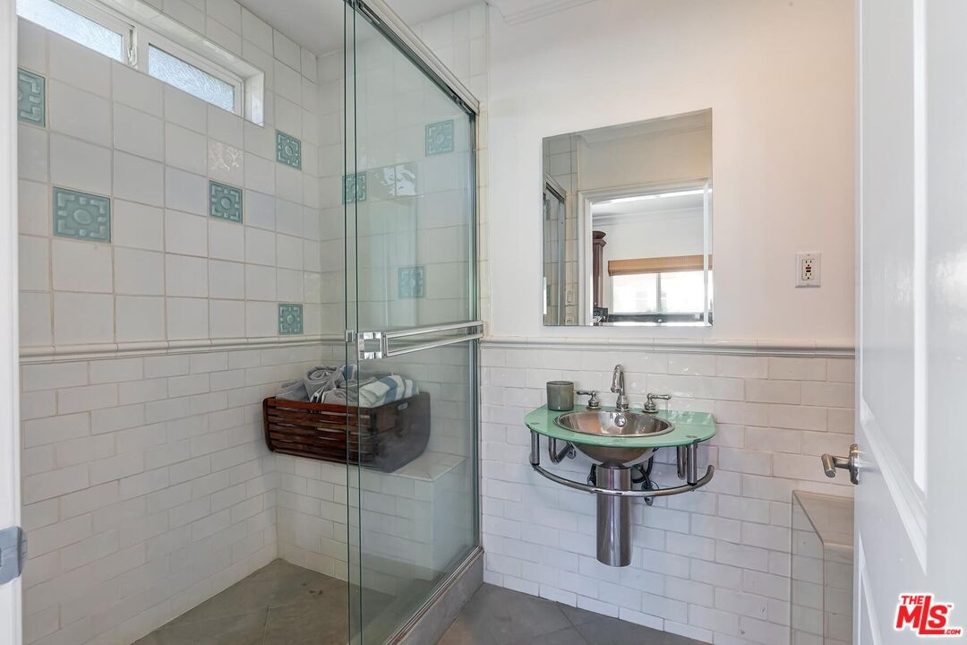 Outdoor Guest Bathroom