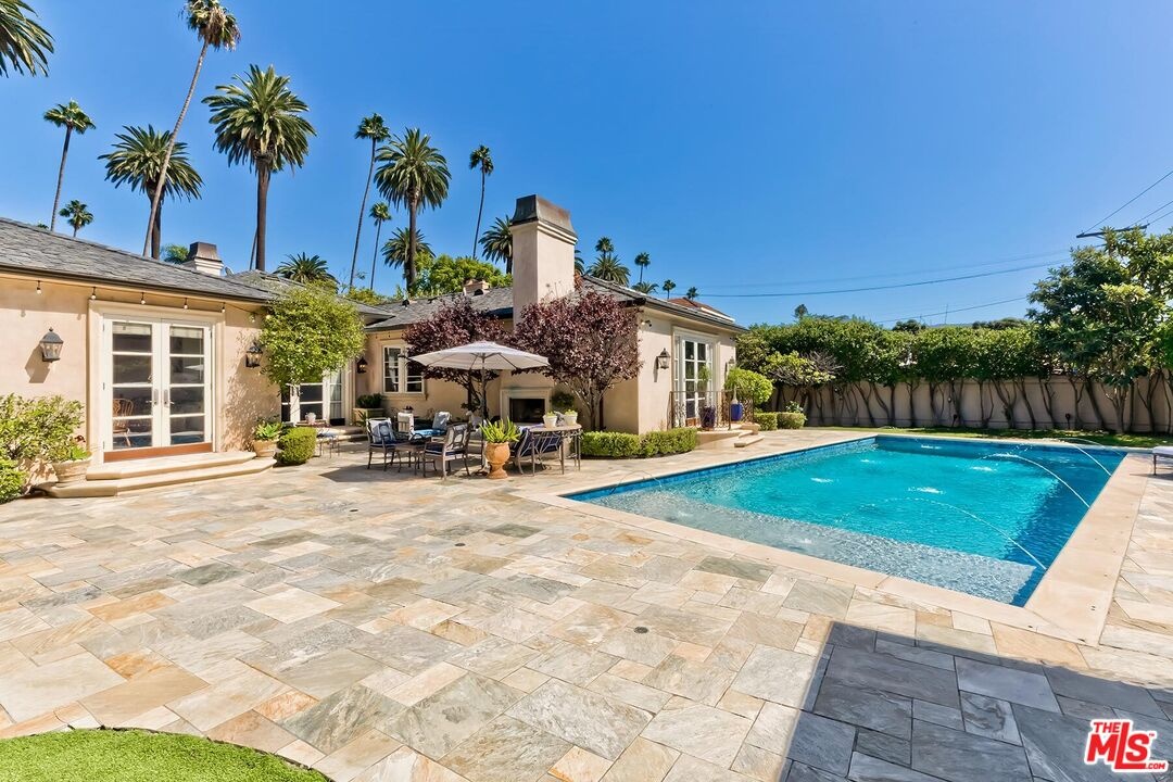 Rear Yard and Pool with Jets L