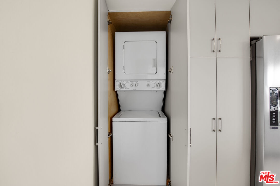 Laundry in unit