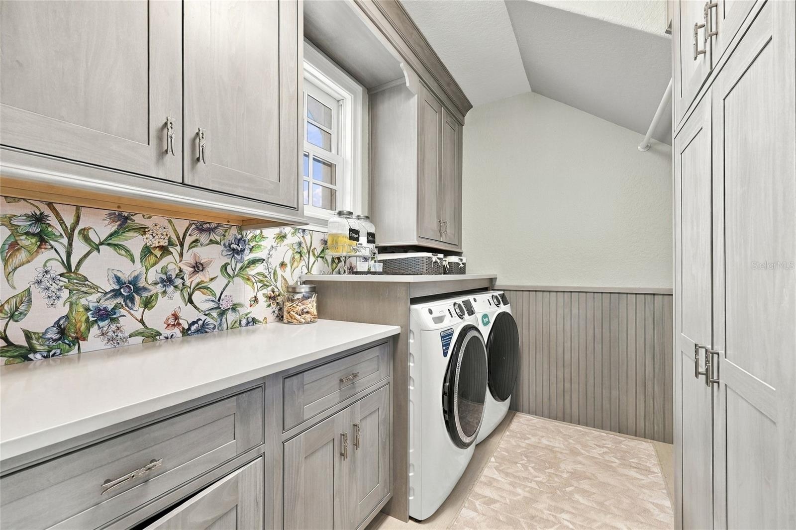 1ST FLOOR LAUNDRY ROOM