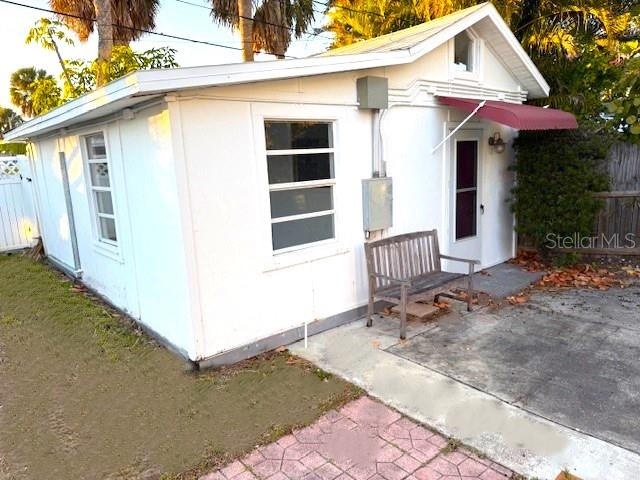 GUEST HOUSE