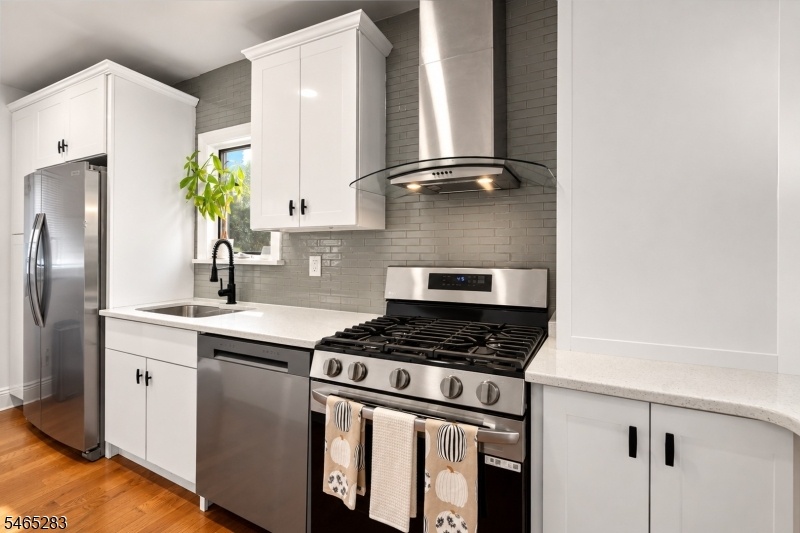 71 Kierstead Ave