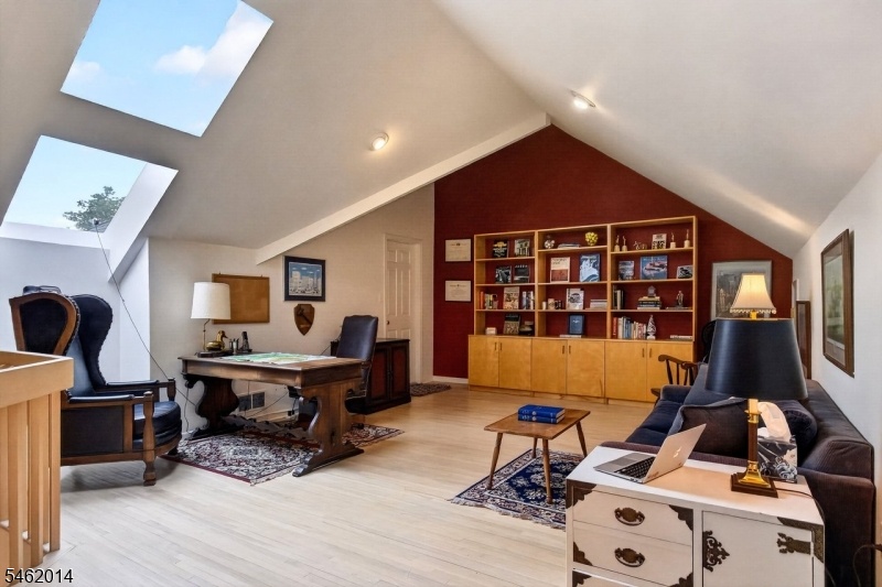 2nd floor loft