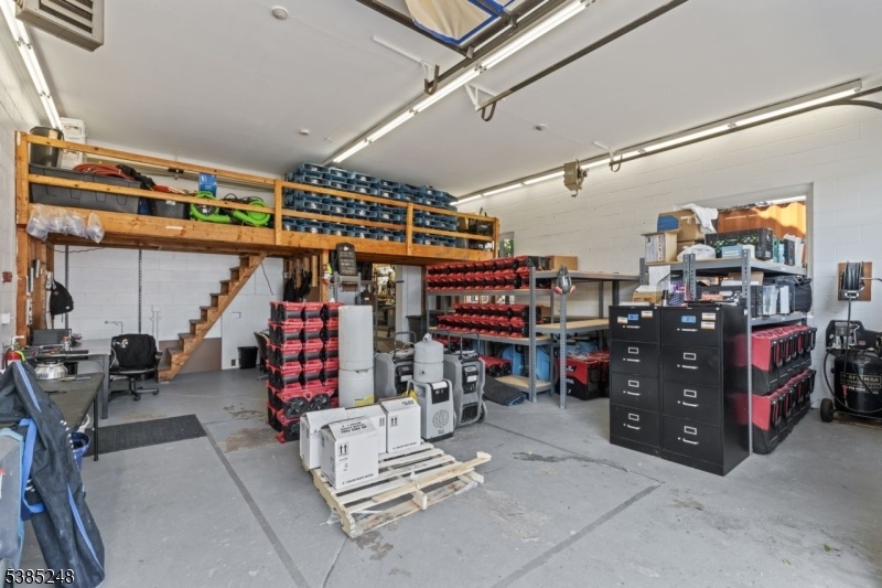 Garage Bay 1