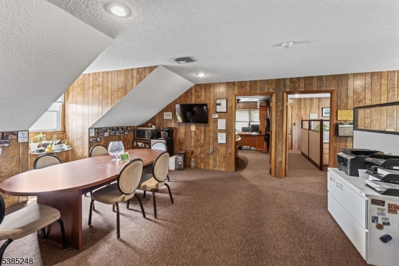 2nd Floor Common Area