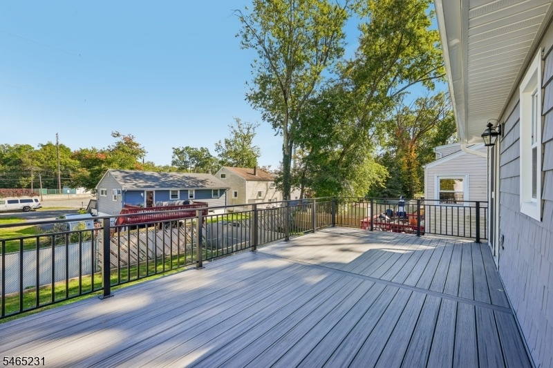 Deck 4